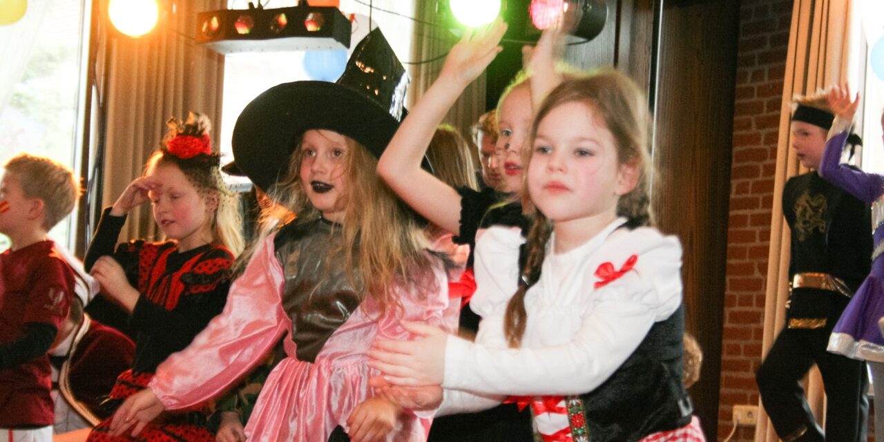 Fotoalbum: Carnavalsmiddag BS ’t Diekske