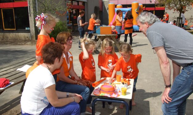 Fotoalbum: Koningsspelen 2013 op ’t Diekske (groep 1 en 2)