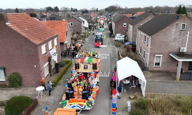 Video: Halfvastenoptocht vanuit de lucht