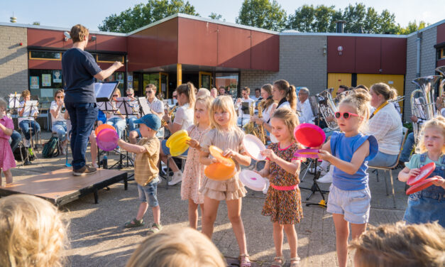 Fotoalbum: Muziekfestijn op ’t Schoolplein