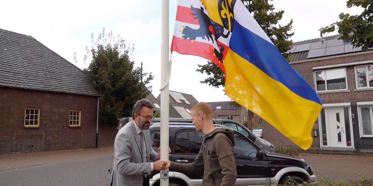 Video: Offerse vlag officieel in de top