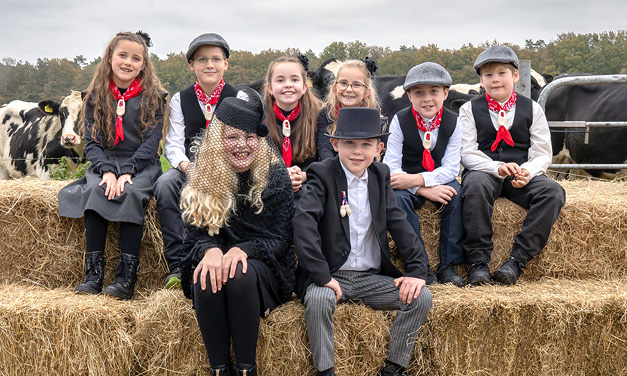 Jeugd boerenbruidspaar Guus en Evy!!