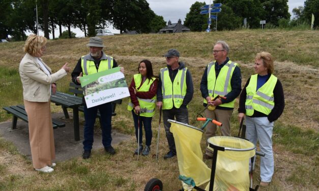 Bedankje voor Bermafvalploeg Afferden
