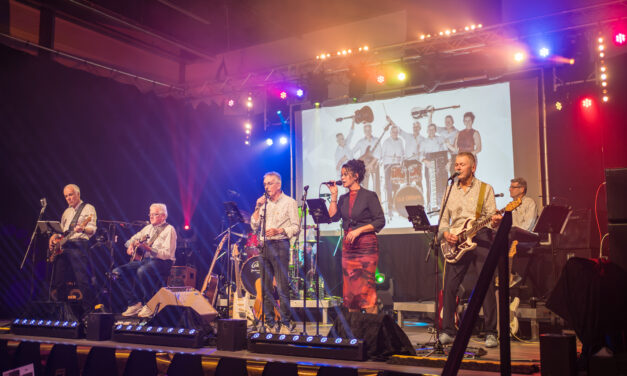 Fotoalbum: 60 Joar Uut Offere